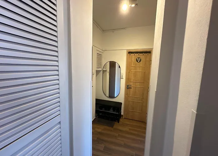 Andel With Terrace Daire Prag