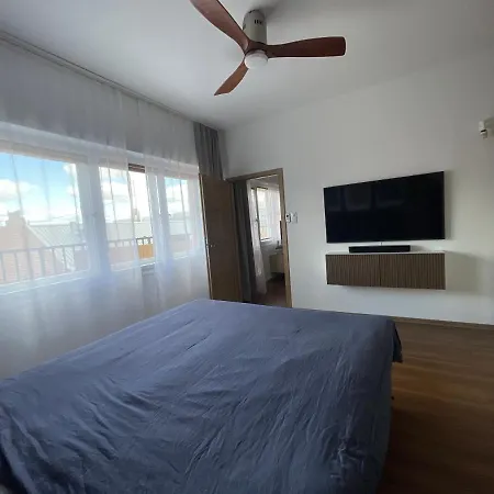 Apartment Andel With Terrace *